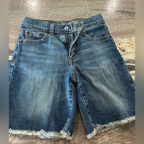 Boys Bundle Set of 2 Shorts- Red Stretch and Denim Shorts Size 5! - Picture 7 of 10